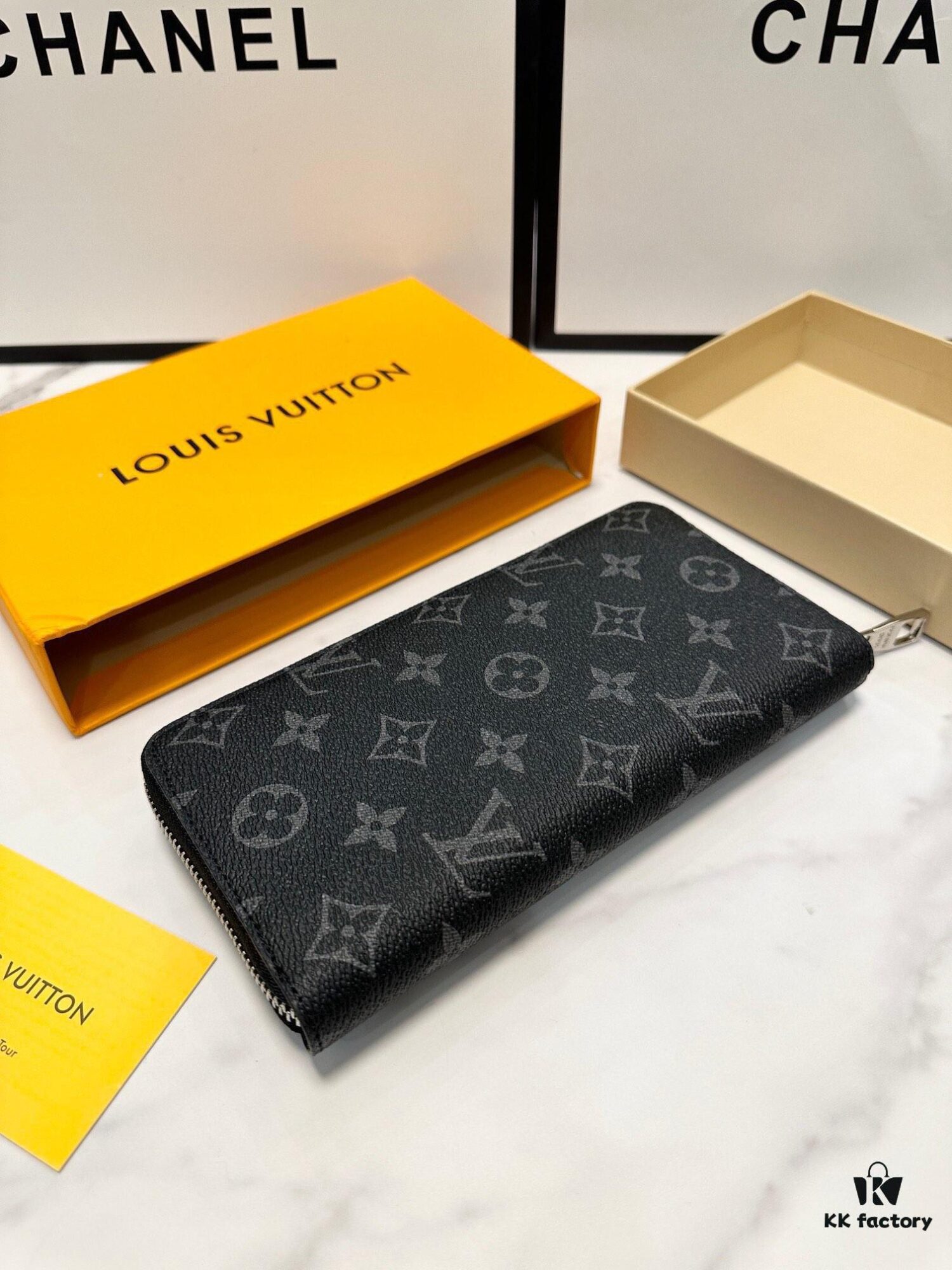 LV New Men's Hand Bag, Black, 20x10