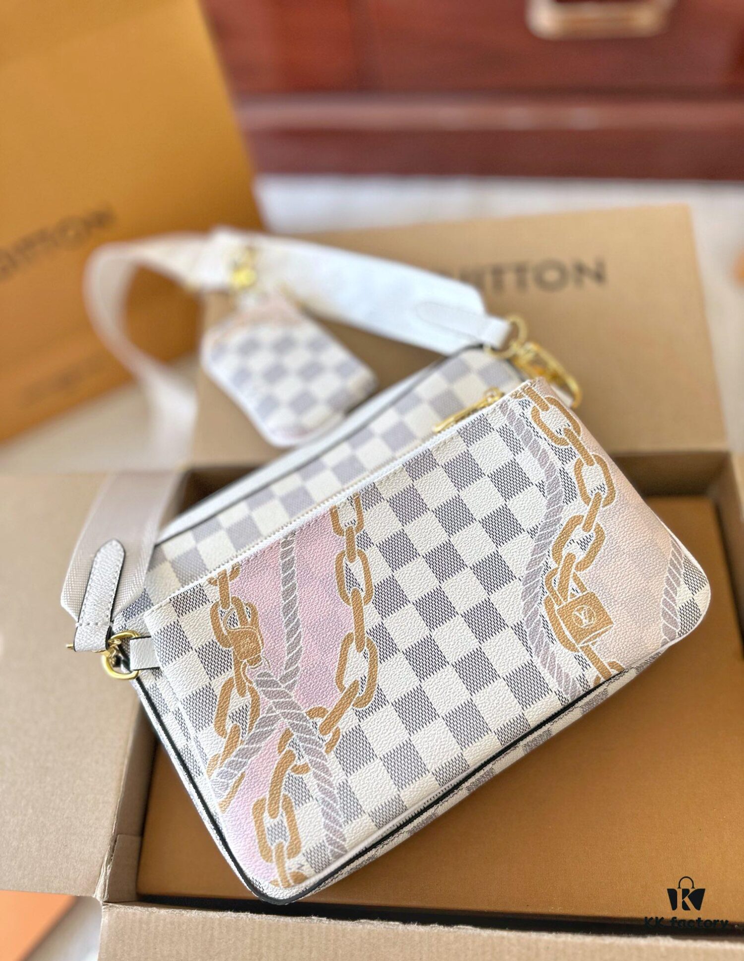 LV Louis Vuitton Men's Crossbody Bag, Three-in-One Foldable Gift Box Packaging