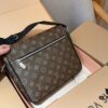 Louis Vuitton District Men's Briefcase Messenger Bag