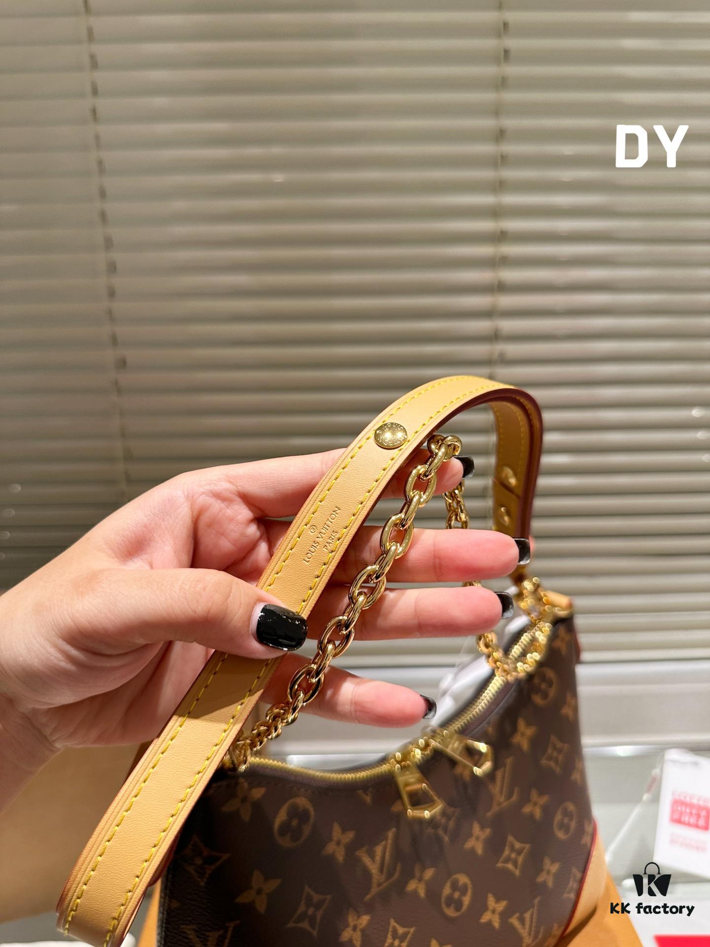 Top Quality Original Single Pure Cowhide Full Steel Hardware LV Boulogne Messenger Bag Croissant Bag