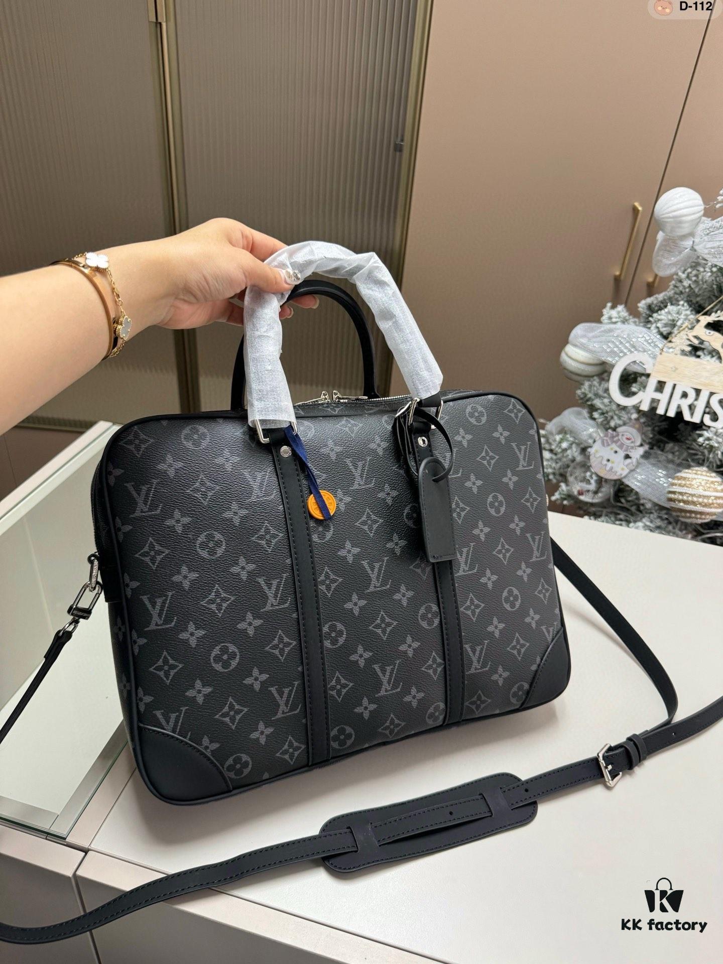 LV Men's Briefcase, Can Be Worn Crossbody or Carried by Hand, Spacious Capacity for Documents and Laptop, Black Classic Style, Extremely Durable Material, Ideal Choice for Business Men, Model D-112, Size 34x7x27 cm, Foldable Box