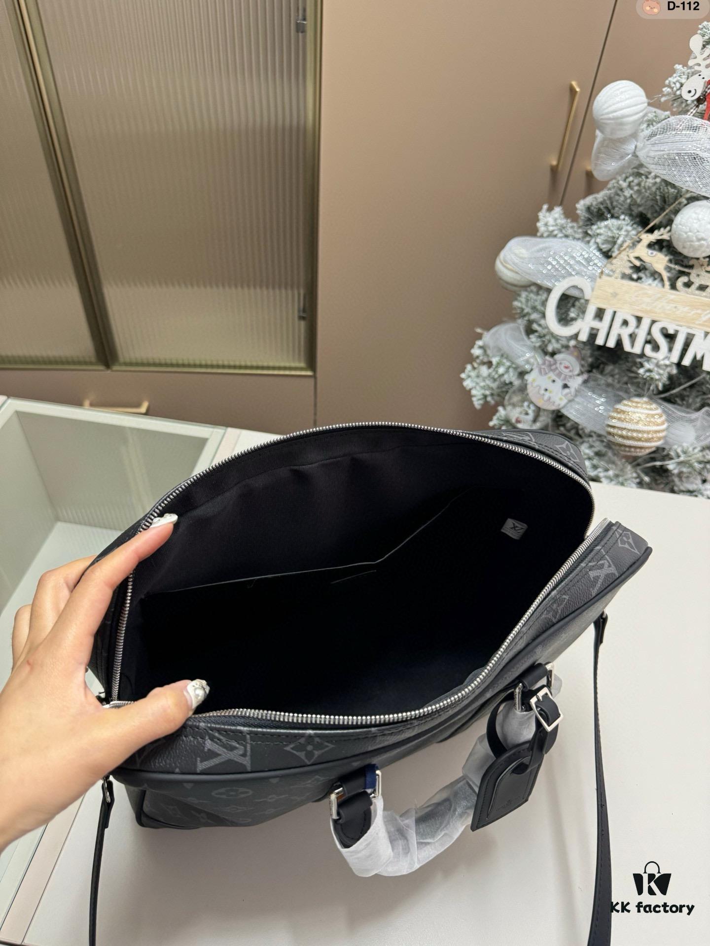 LV Men's Briefcase, Can Be Worn Crossbody or Carried by Hand, Spacious Capacity for Documents and Laptop, Black Classic Style, Extremely Durable Material, Ideal Choice for Business Men, Model D-112, Size 34x7x27 cm, Foldable Box