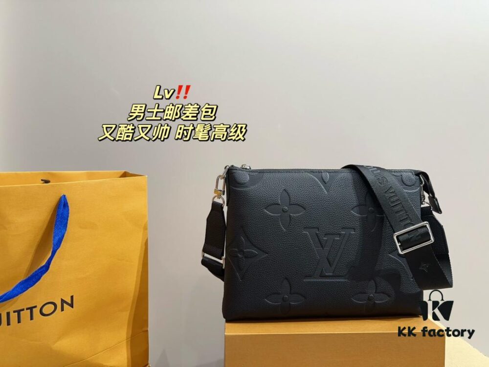 Foldable Box  ️ Size 29.21 Lv Men's Messenger Bag Super Classic and Stylish Surprisingly Versatile, Durable and Exquisite for Daily Wear