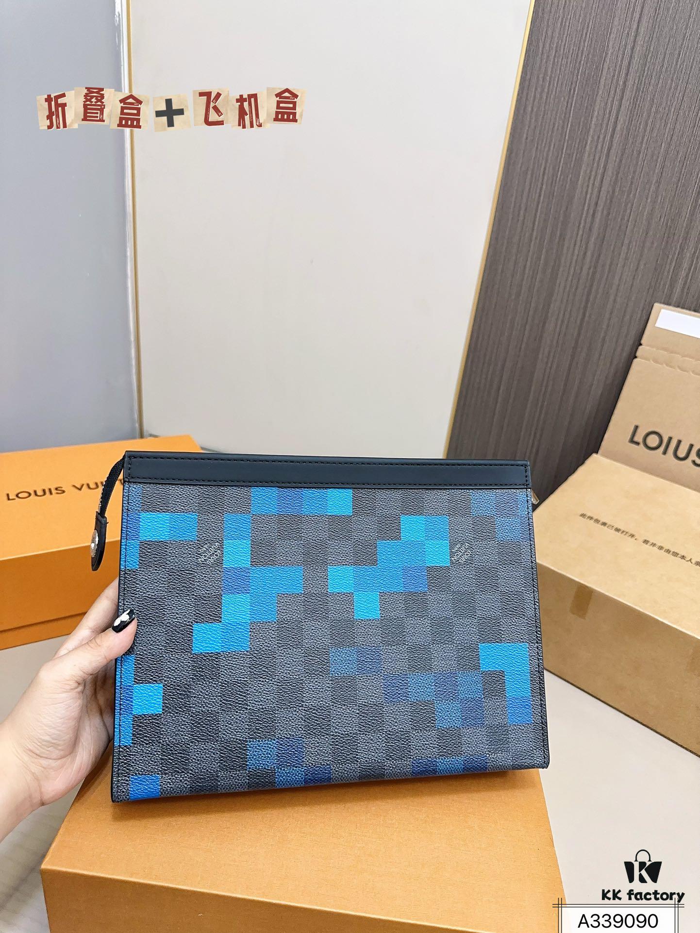 LV Men's Clutch Bag, Full Set Packaging, 28x22cm - Ideal as Toiletry Case, Stylish and Versatile for Daily Commute or Any Occasion