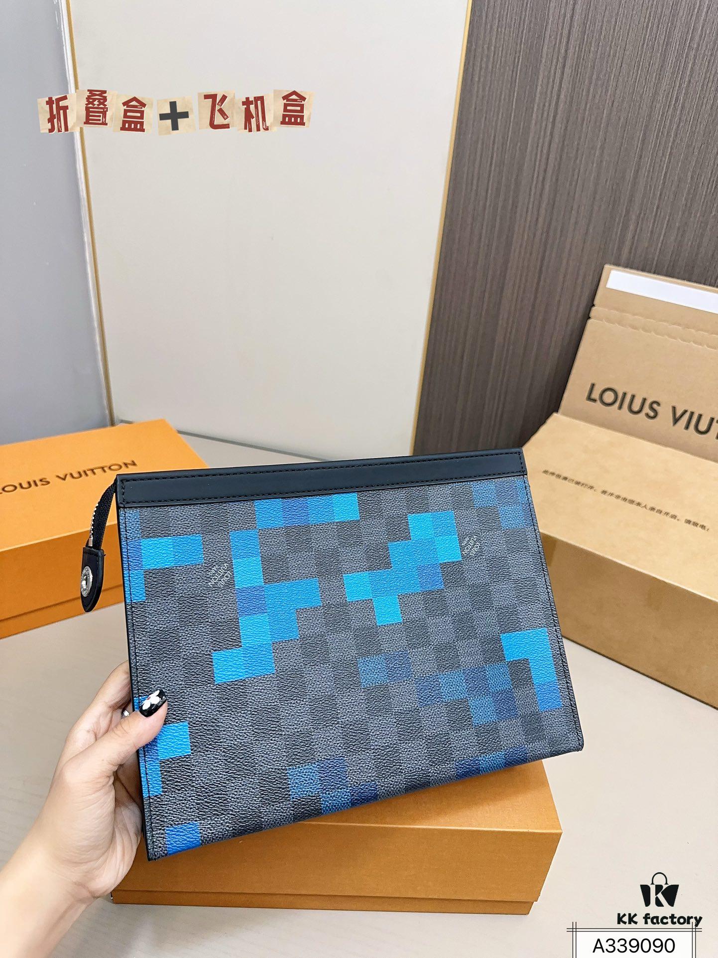 LV Men's Clutch Bag, Full Set Packaging, Dimensions 28 x 22