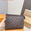 LV Men's Clutch Bag, Full Packaging, Dimensions 28 x 22