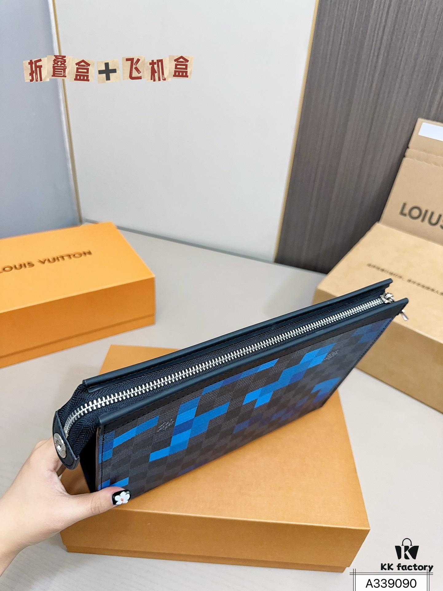 LV Men's Clutch Bag, Full Set Packaging, Dimensions 28 x 22