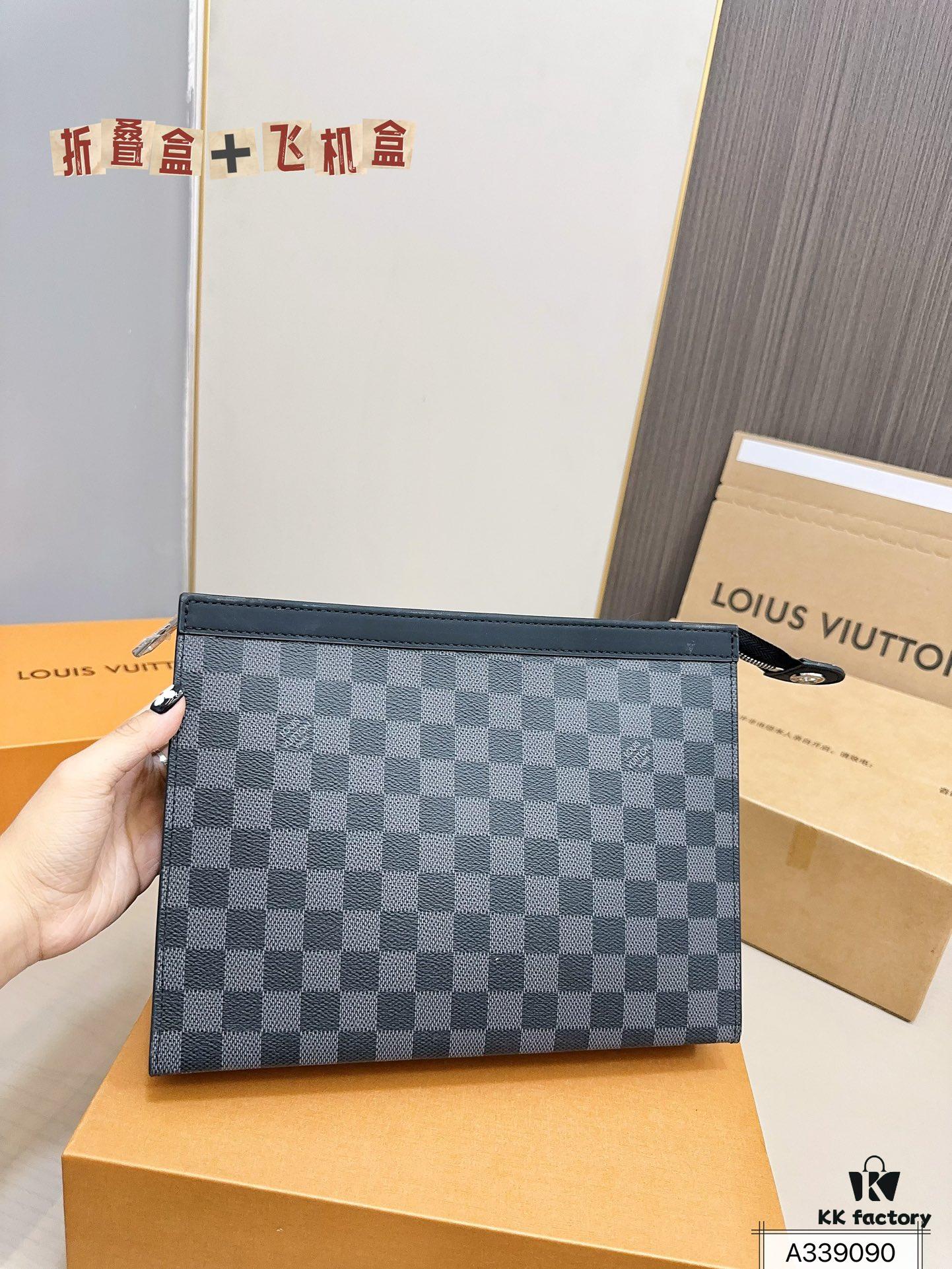 LV Men's Clutch Bag, Full Packaging, Dimensions 28 x 22