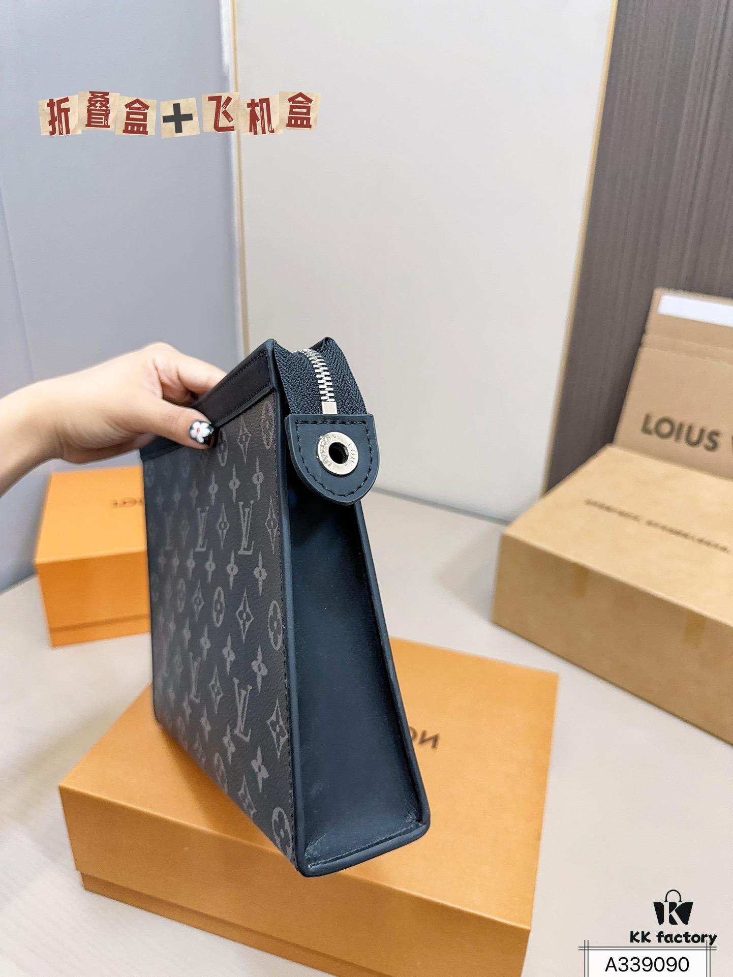 LV Men's Clutch Bag, Full Set Packaging, Dimensions 28 x 22