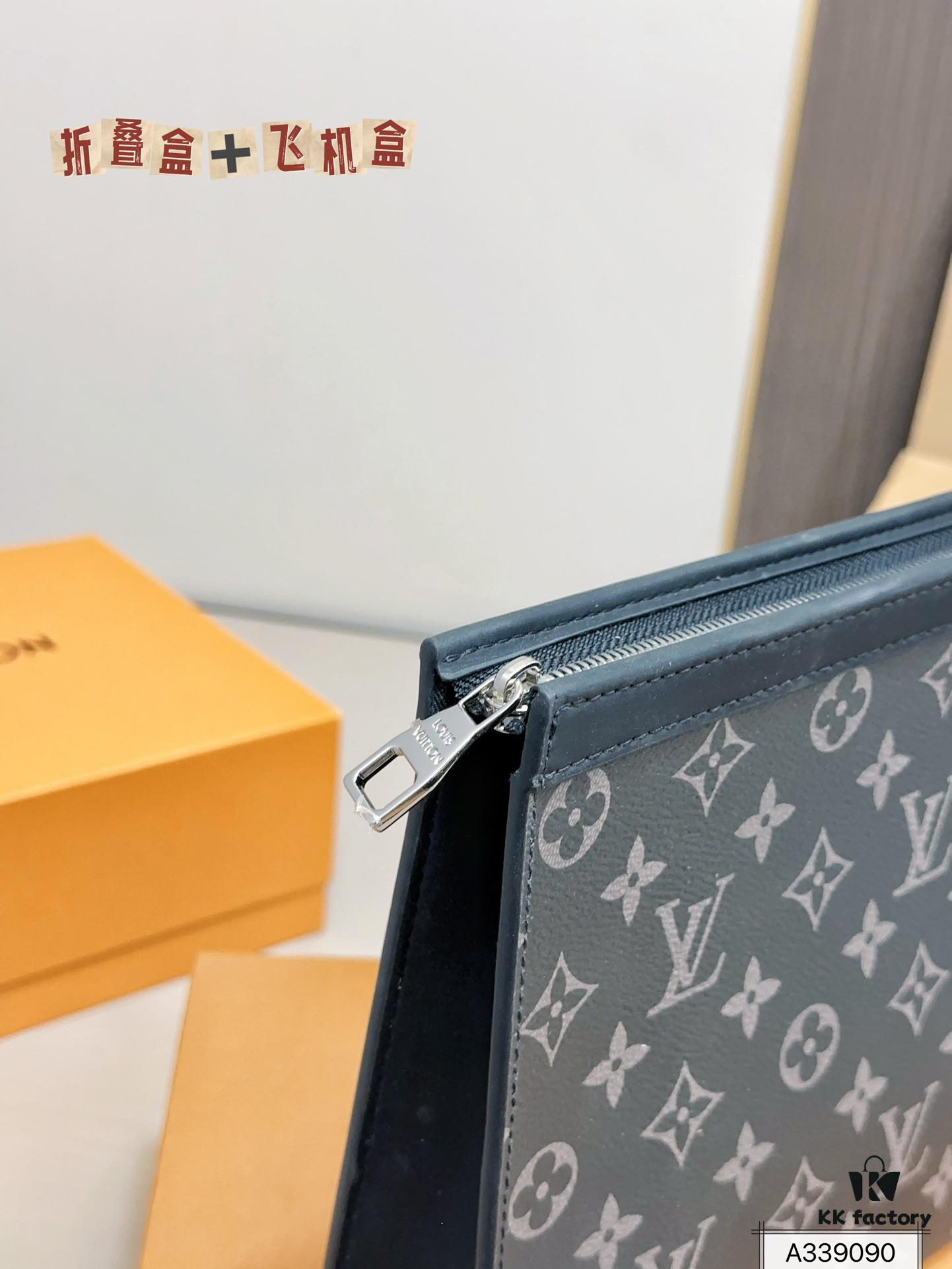 LV Men's Clutch Bag, Full Set Packaging, Dimensions 28 x 22