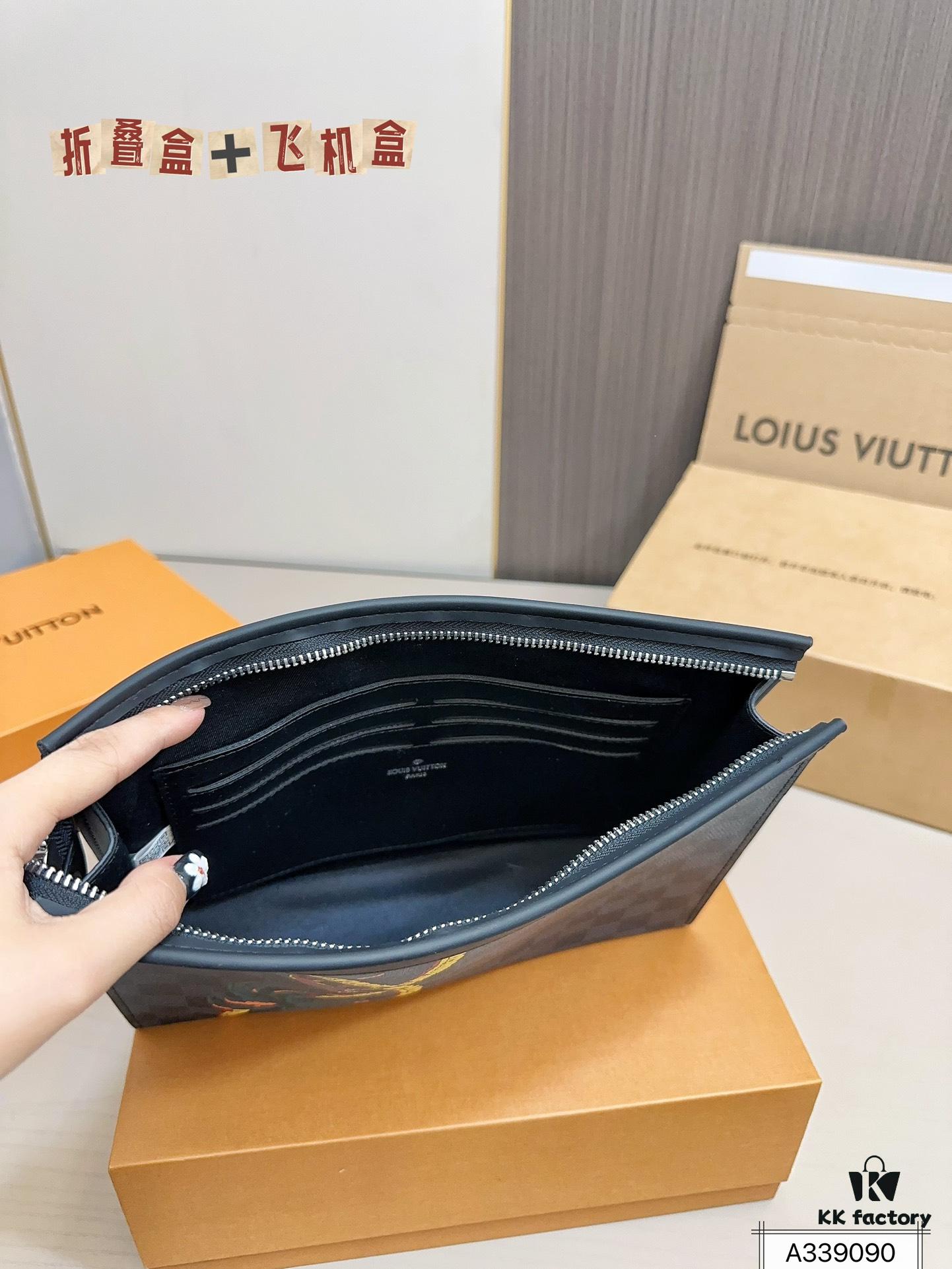 LV Men's Clutch Bag, Full Set Packaging, Dimensions 28 x 22