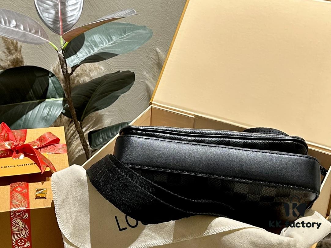 LV Louis Vuitton Men's Crossbody Bag, Tri-fold Design, Premium Imported Fabric, Official Website Aircraft Case Included