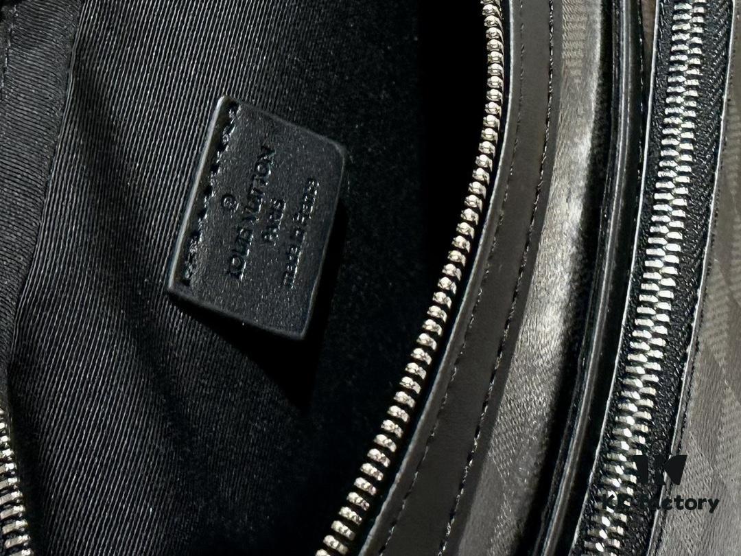 LV Louis Vuitton Men's Crossbody Bag, Tri-fold Design, Premium Imported Fabric, Official Website Aircraft Case Included