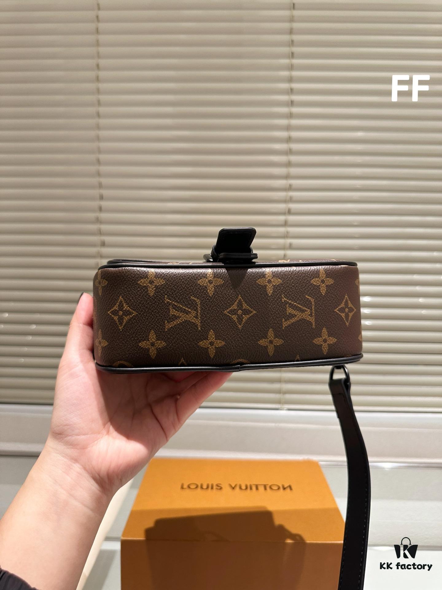 Louis Vuitton Men's Shoulder Bag with Gift Box 🎁