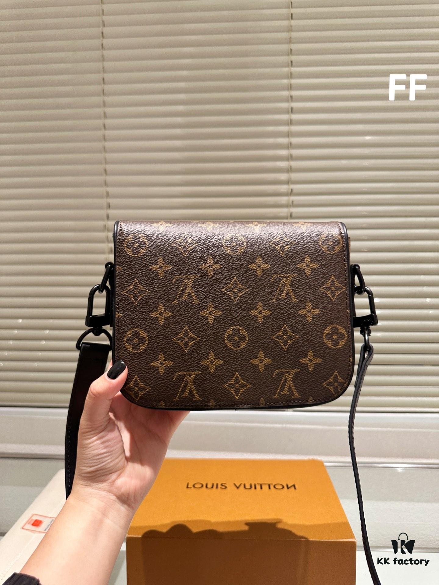 Louis Vuitton Men's Shoulder Bag with Gift Box 🎁