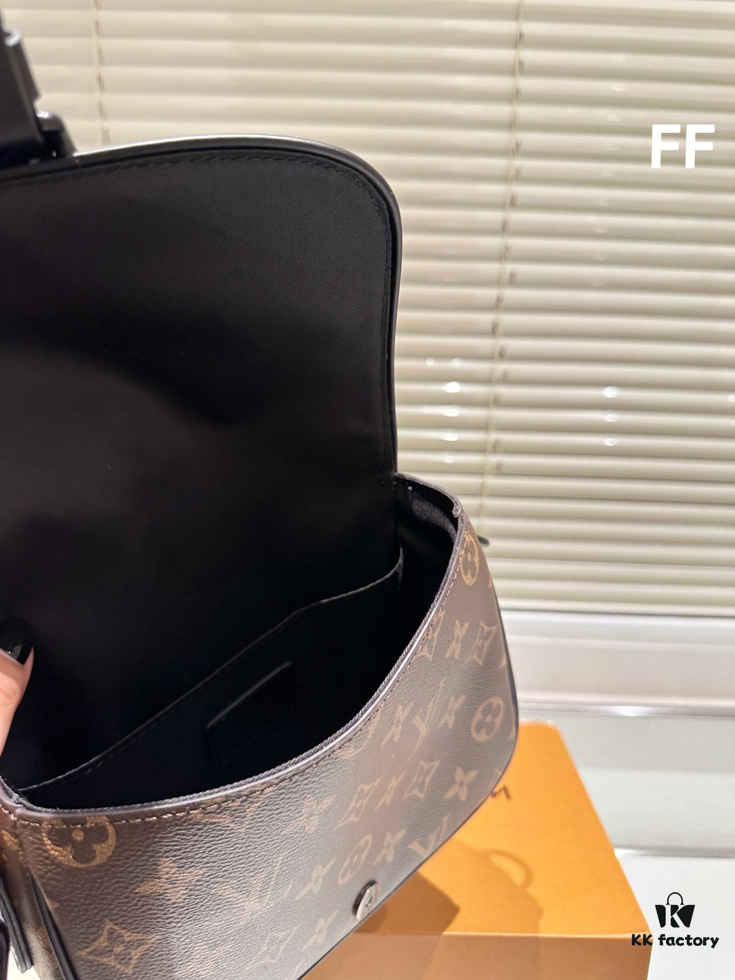 Louis Vuitton Men's Shoulder Bag with Gift Box 🎁