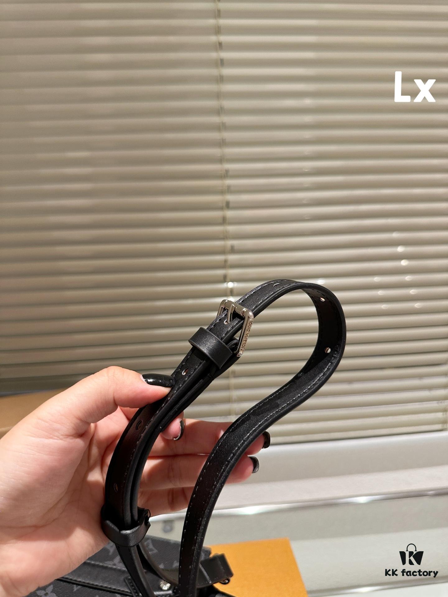 LV Men's Sac Plat VOYAGER Tote Bag with Foldable Box and Airplane Packaging