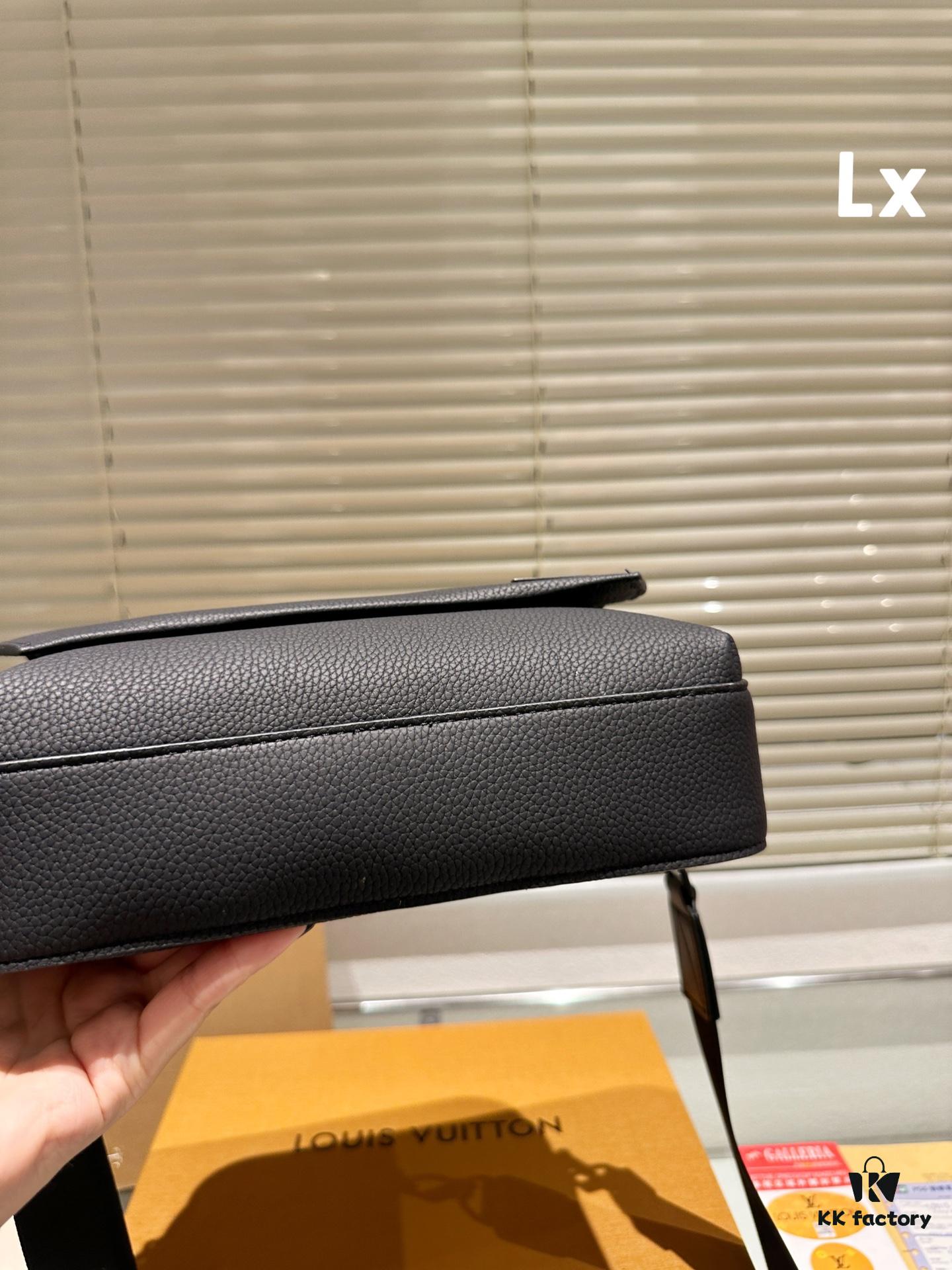 Louis Vuitton Men's Shoulder Bag with Gift Box 🎁