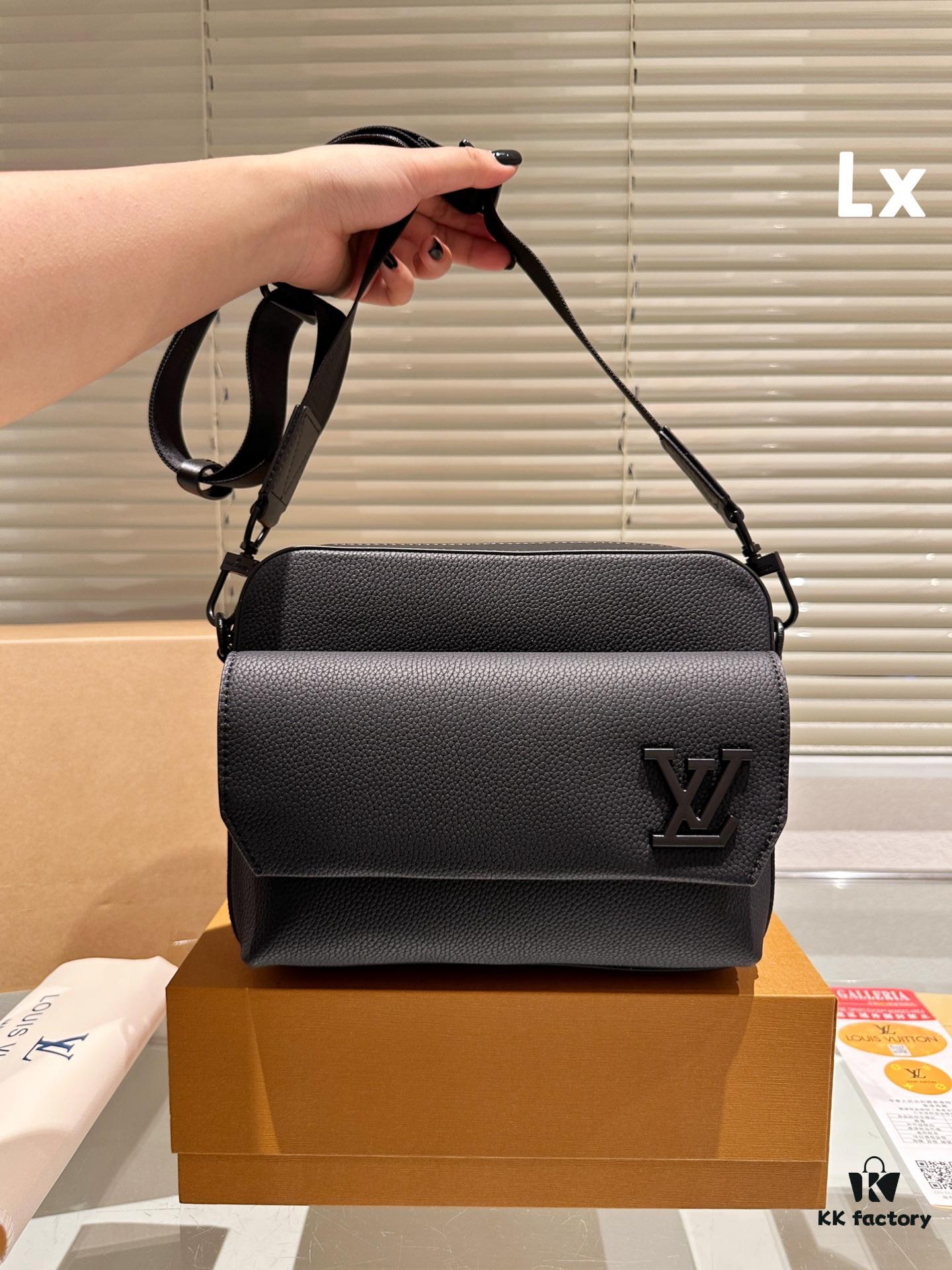 Louis Vuitton Men's Shoulder Bag with Gift Box 🎁
