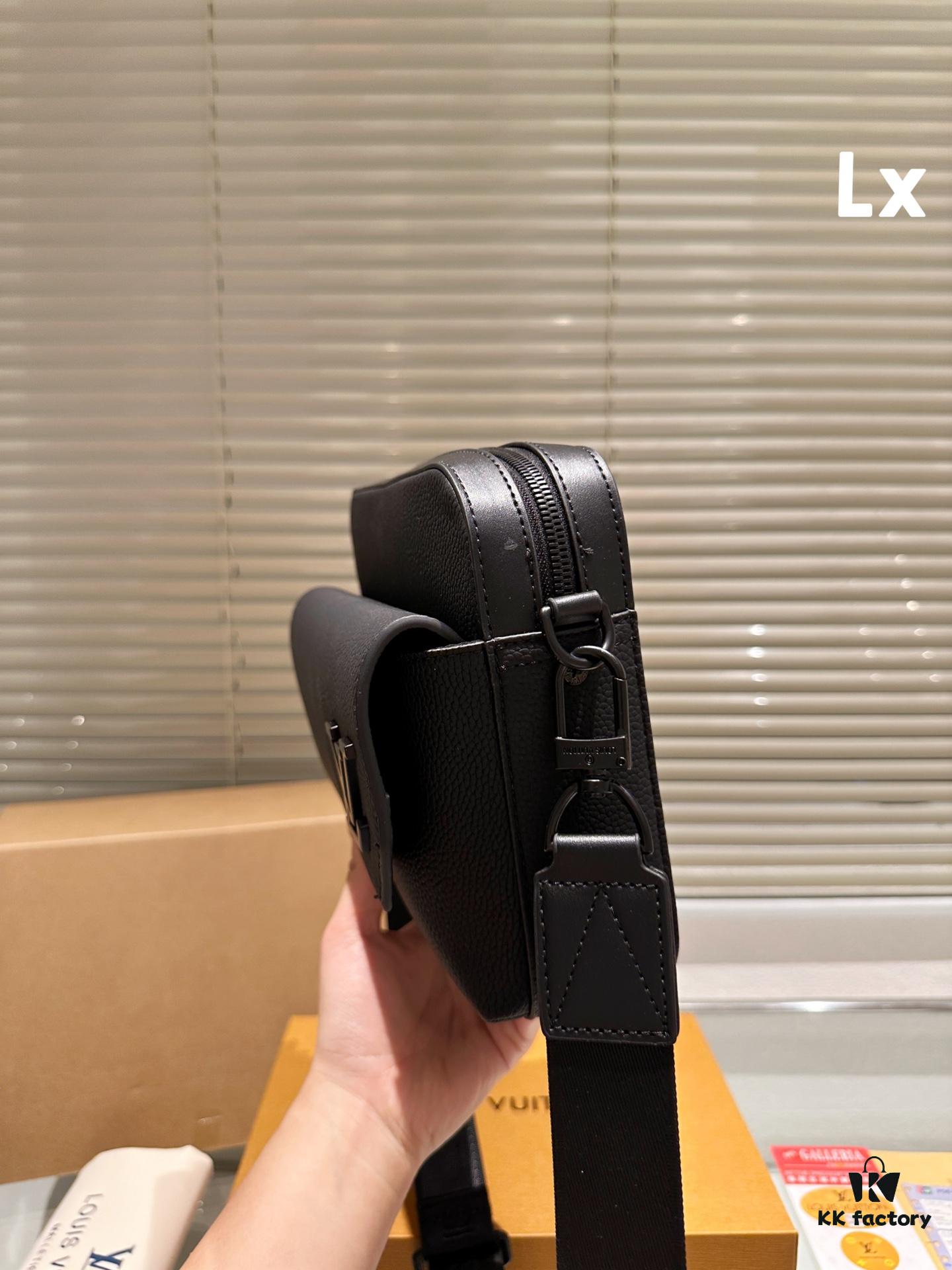 Louis Vuitton Men's Shoulder Bag with Gift Box 🎁