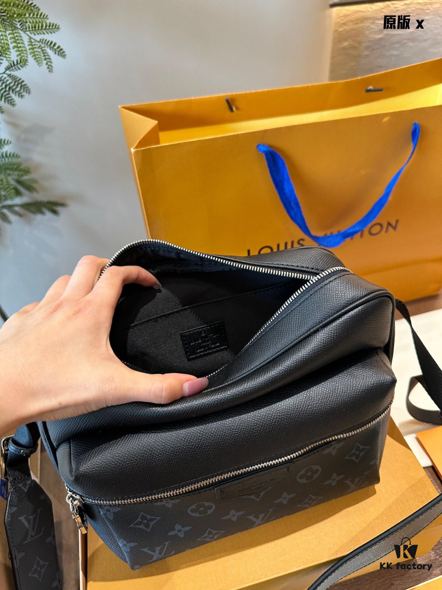 Louis Vuitton Outdoor Messenger Bag