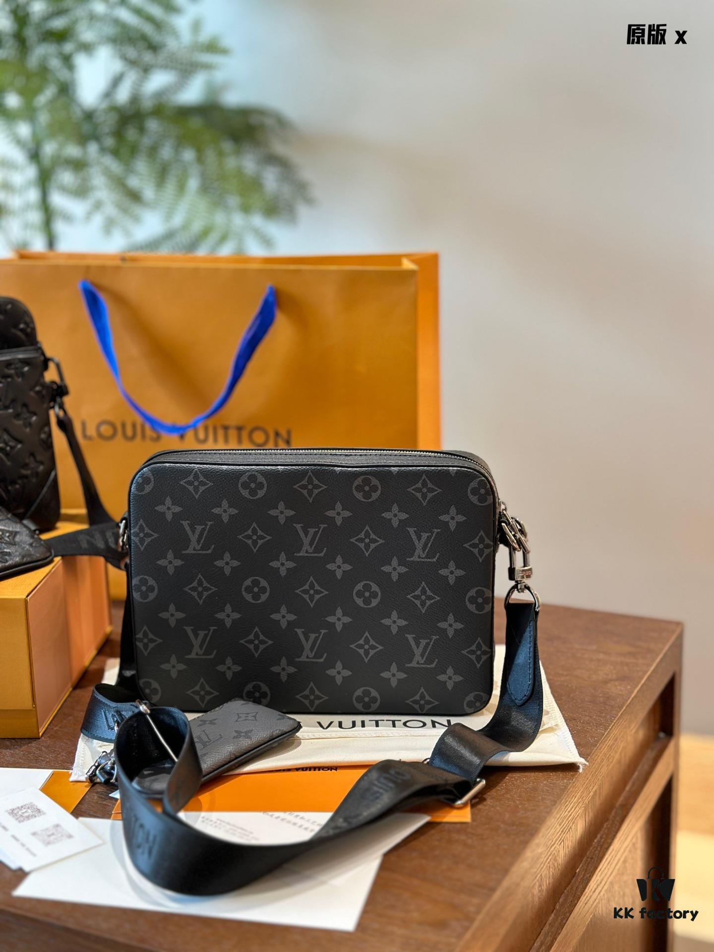 Embossed Cowhide Black Monogram LV Men's Trio Three-in-One Messenger Bag in Black Knight Style