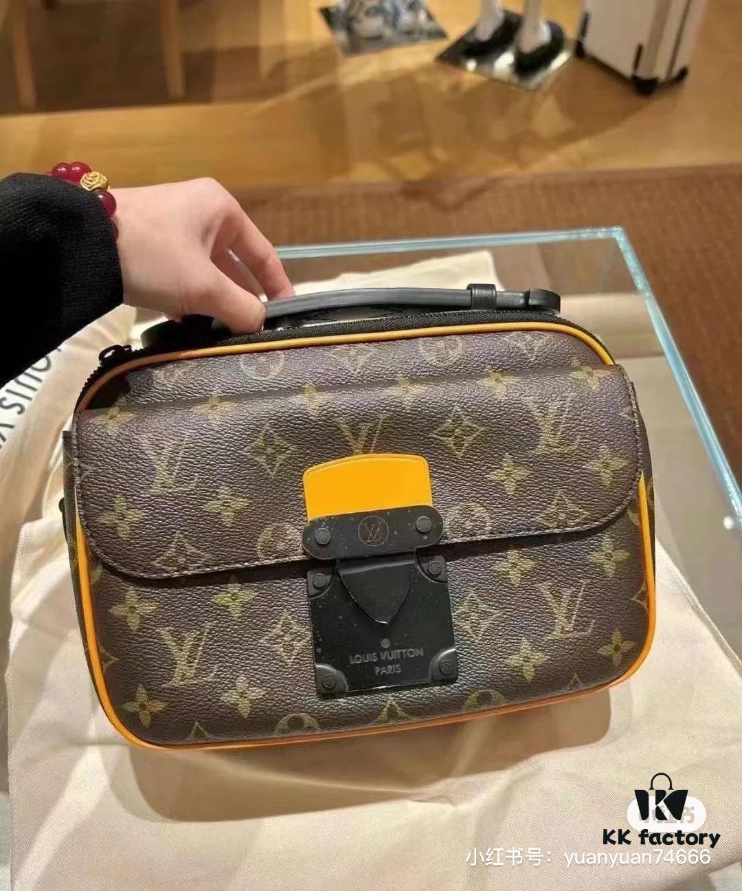 Lvslock Men's Messenger Bag Unboxing Real Shot - Superb Quality, Classic and Versatile with Large Practical Capacity