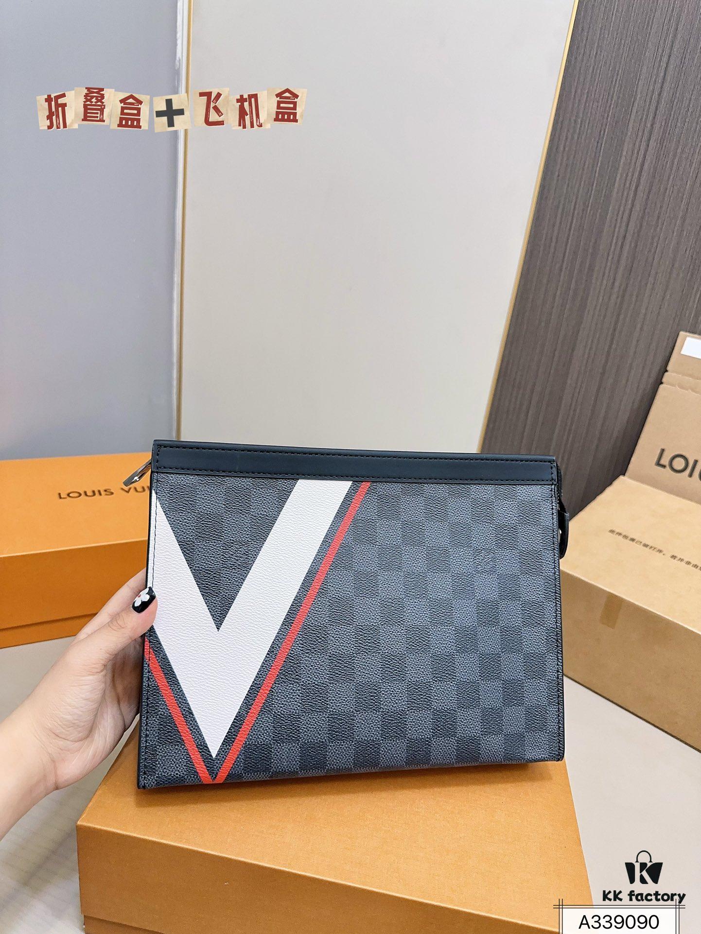 LV Men's Clutch Bag, Full Packaging, Dimensions 28 x 22