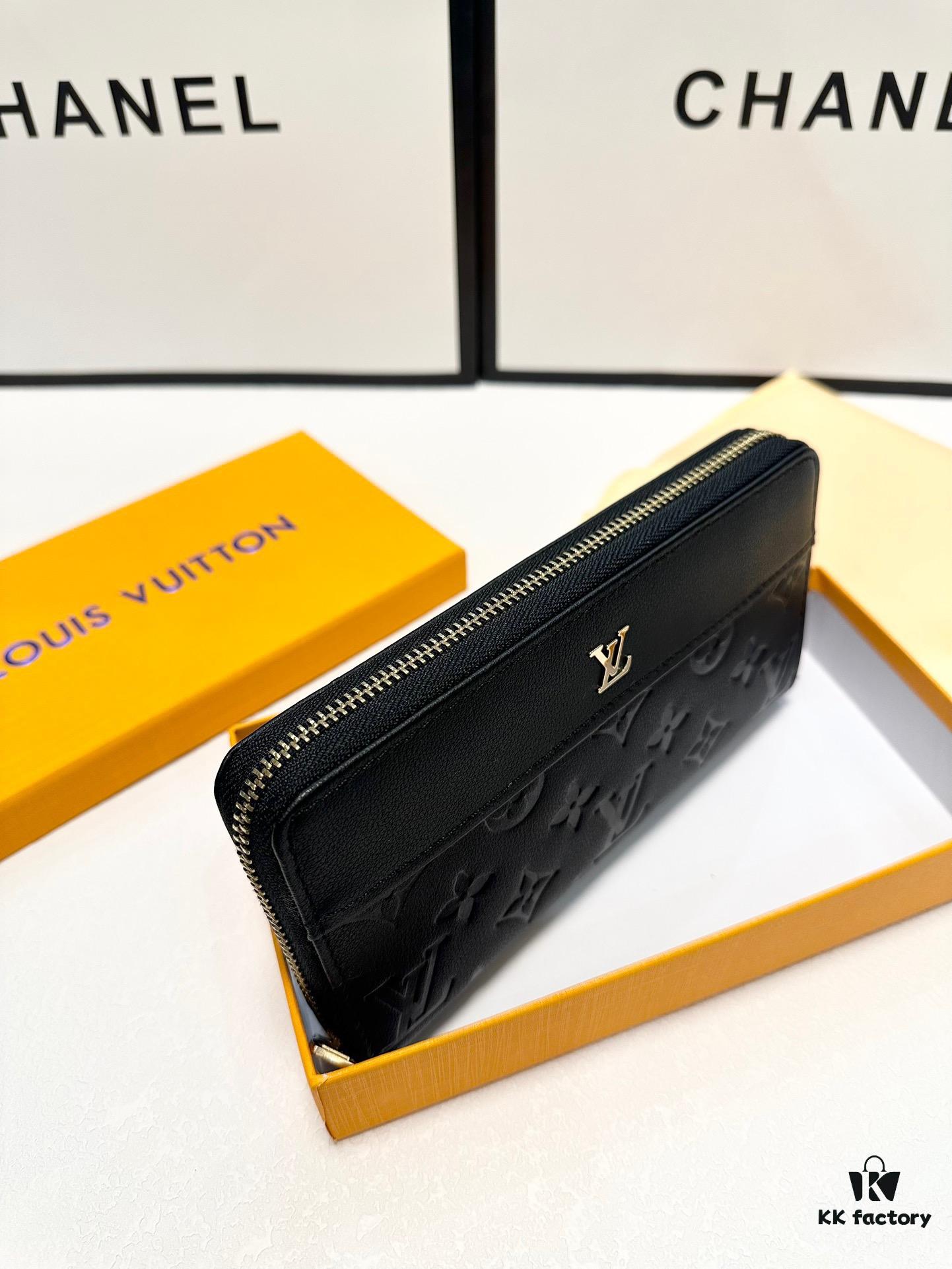 LV New Men's Handbag in Black 20x10, Premium Top-Layer Cowhide Leather