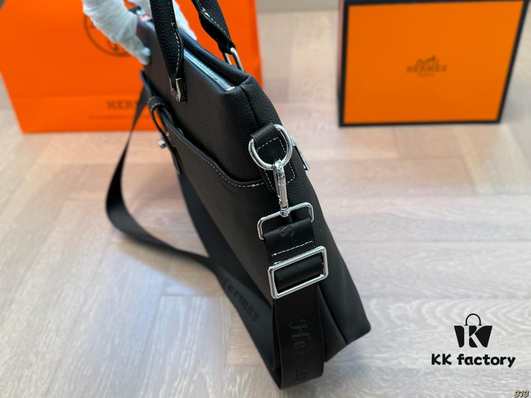 Hermès Men's Briefcase - Versatile Crossbody or Handheld Design with Spacious Interior