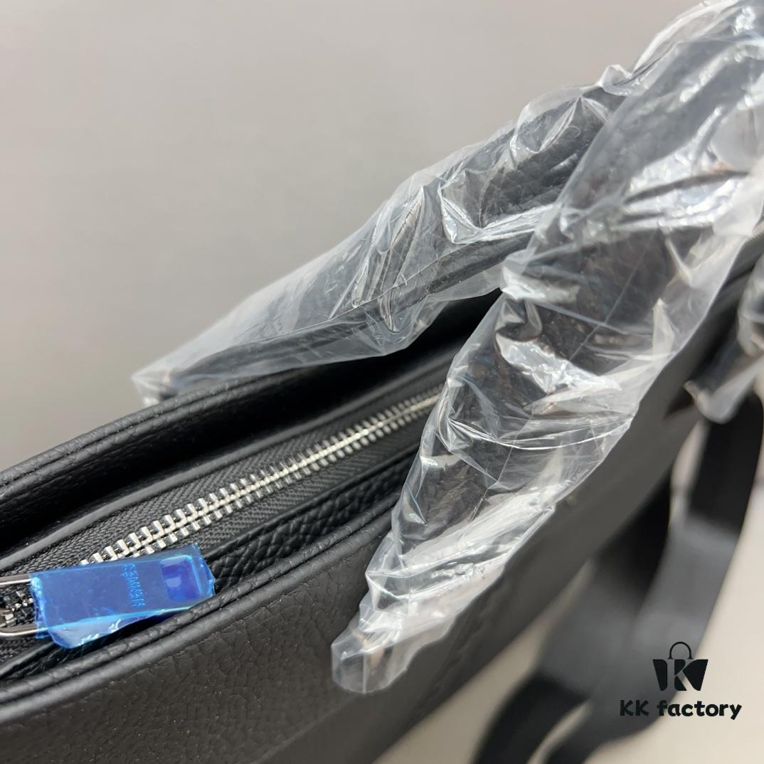 Hermès Men's Embossed Calfskin Briefcase - Casual Laptop Handbag with Exquisite Inlay Craftsmanship, Classic and Versatile Design