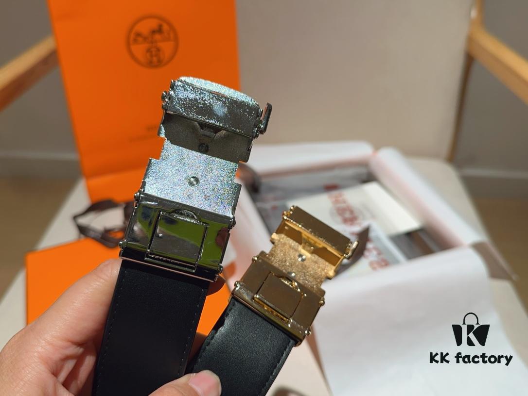 Hermès Men's Leather Belt in Cowhide, 3.5 cm Width