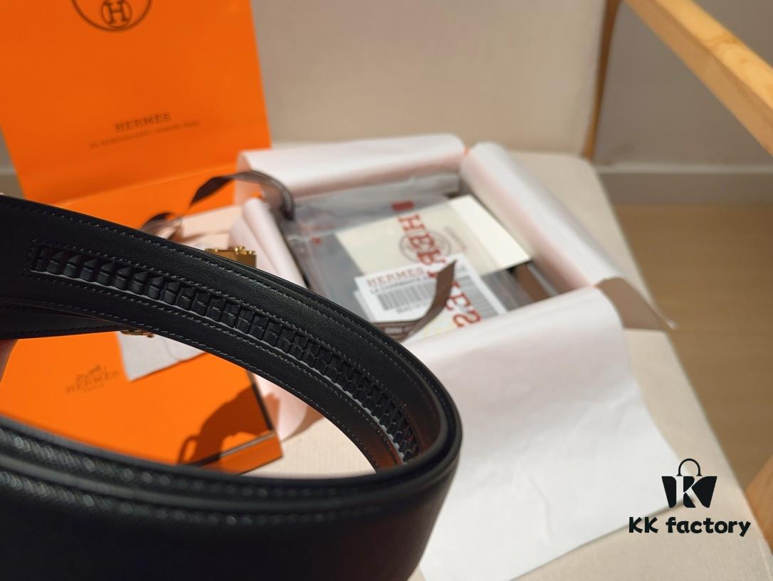 Hermès Men's Leather Belt in Cowhide, 3.5 cm Width