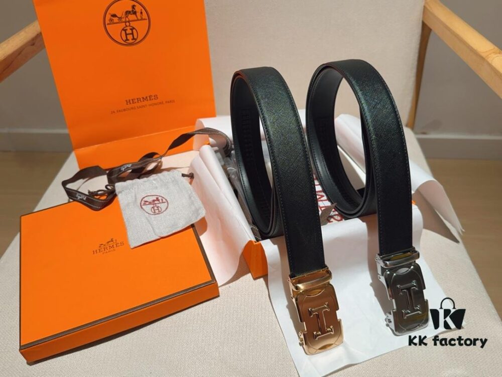 Hermès Men's Leather Belt in Cowhide, 3.5 cm Width