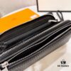 Hermès New Arrival Men's Small Clutch Wallet in Black, 20x10, Top-Grade Calfskin