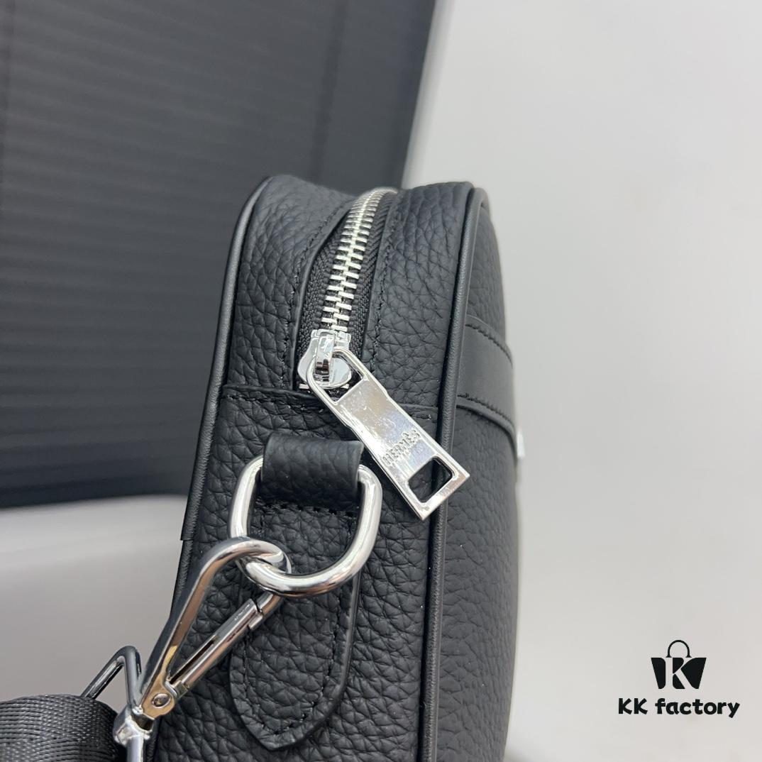 Hermès Men's Calfskin Shoulder Crossbody Bag, 27 x 18 cm