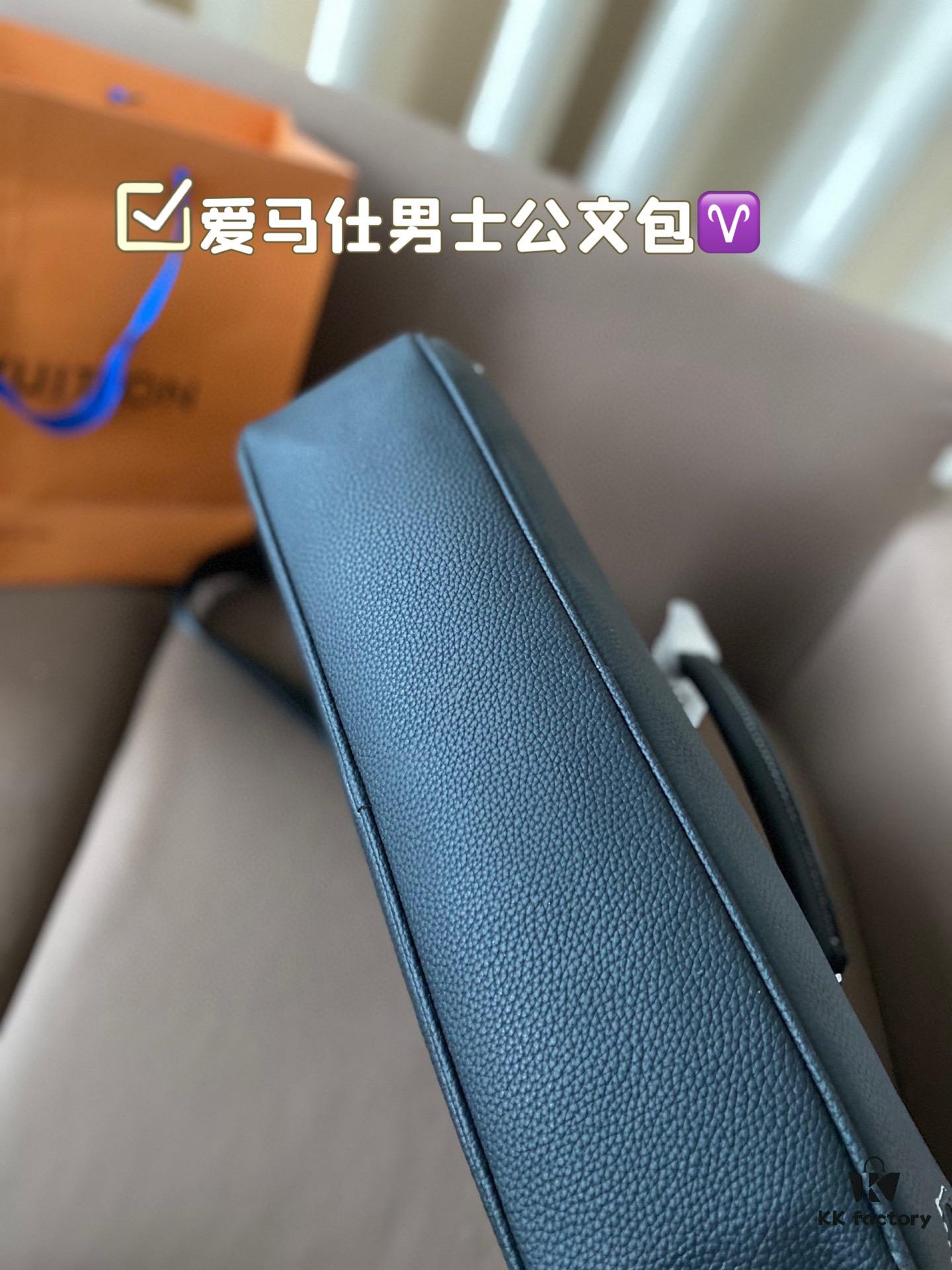 Hermes Men's Briefcase Size 39.28