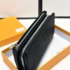 Hermès New Arrival Men's Small Clutch Wallet in Black, 20x10, Top-Grade Calfskin