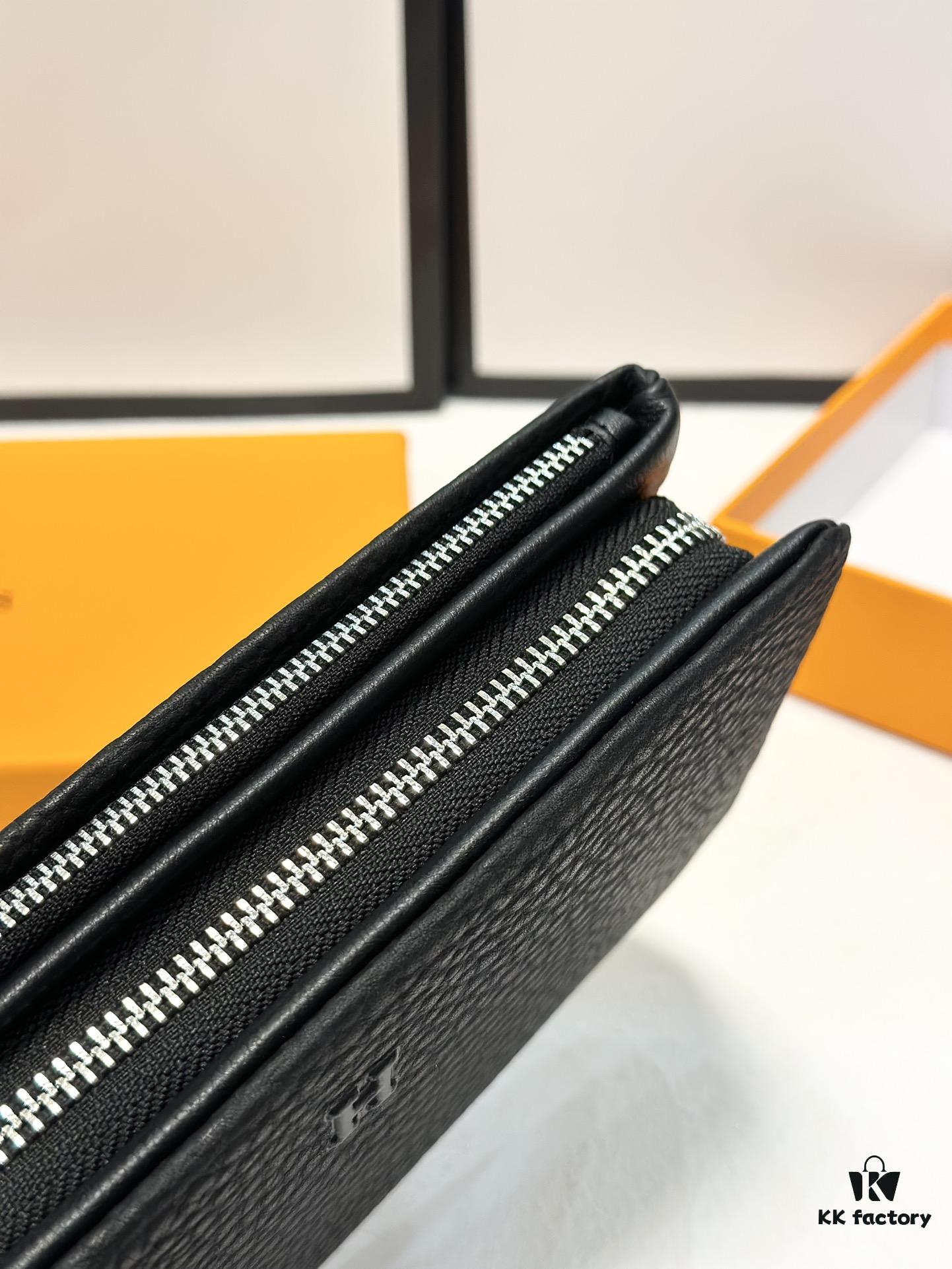 Hermès New Arrival Men's Small Clutch Wallet in Black, 20x10, Top-Grade Calfskin