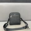 Hermès Embossed Shoulder Bag for Men, Leather Crossbody Bag, Casual Business Style, Exquisite Inlay Craftsmanship, Classic and Versatile Design