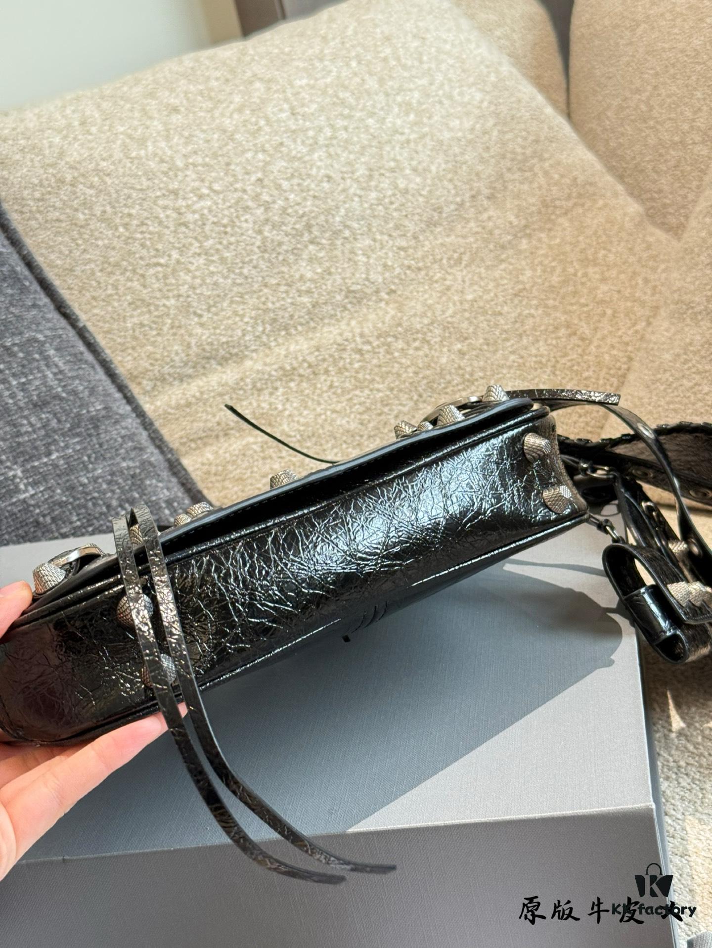 Genuine Cowhide Balenciaga Le Cagole Motorcycle Bag, Jay Chou's Camera Bag Style