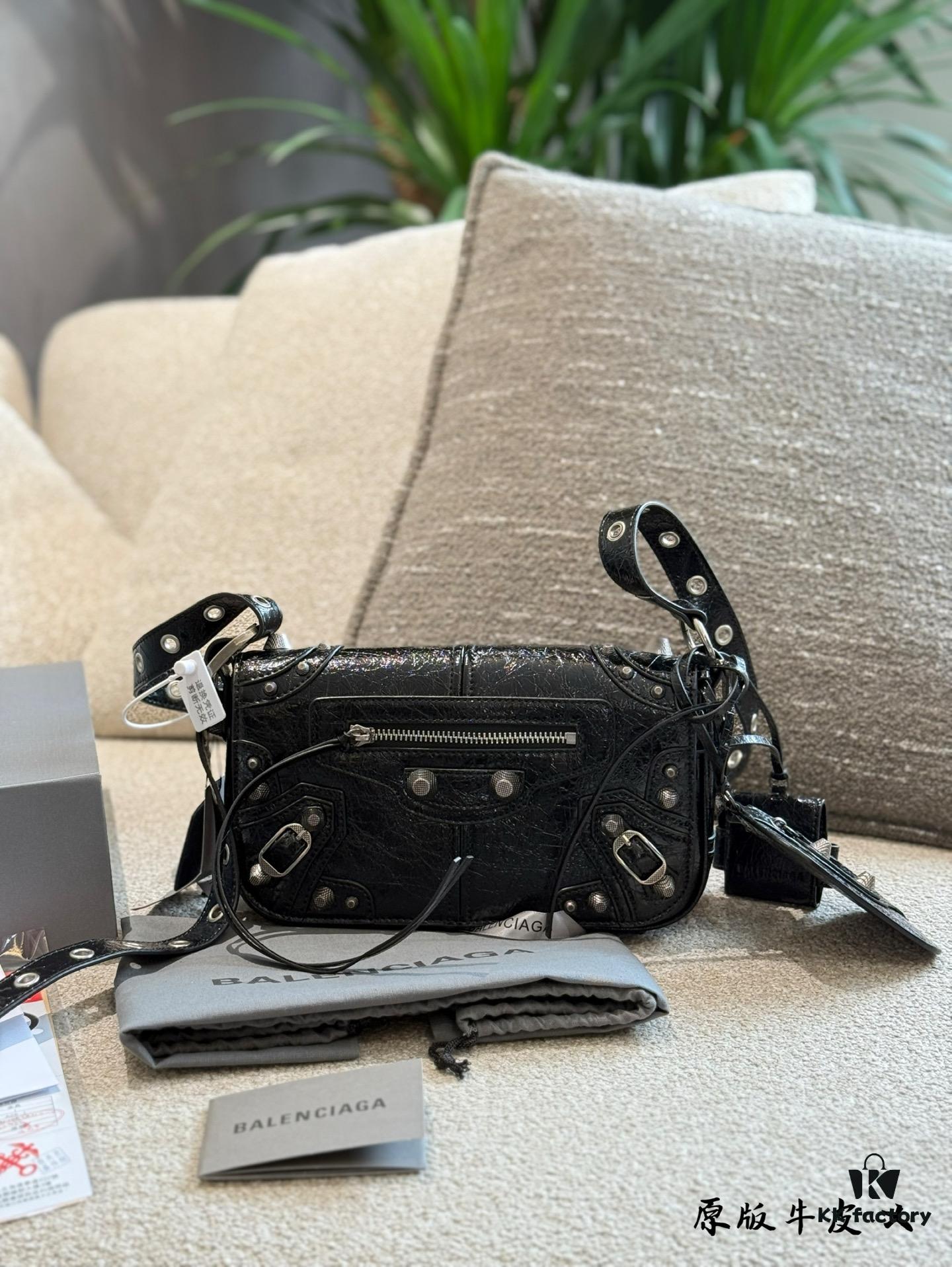 Genuine Cowhide Balenciaga Le Cagole Motorcycle Bag, Jay Chou's Camera Bag Style