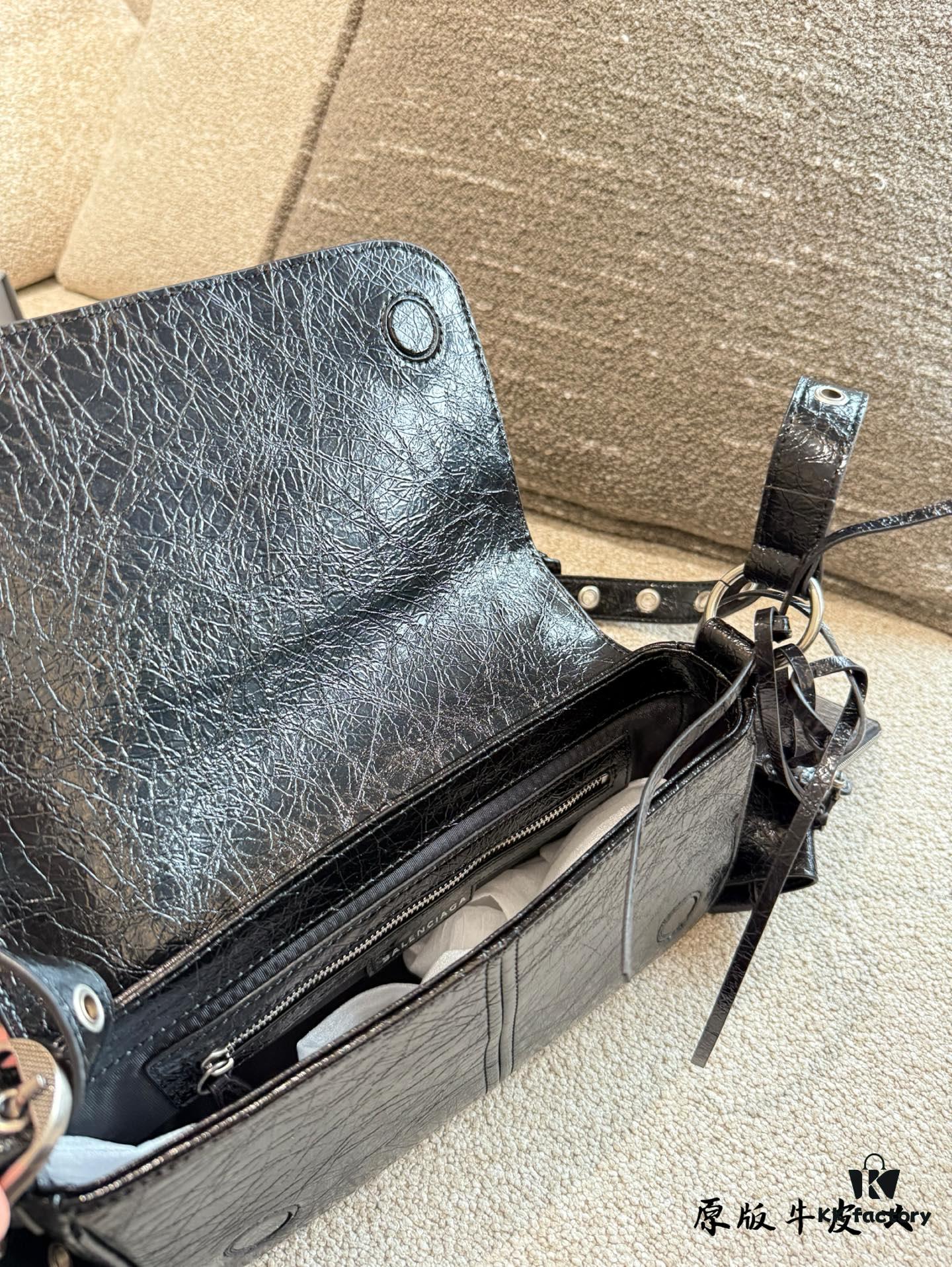 Genuine Cowhide Balenciaga Le Cagole Motorcycle Bag, Jay Chou's Camera Bag Style