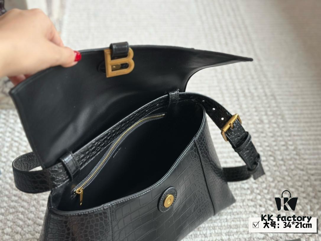 Balenciaga Downtown New Hourglass Shape Bag 160 with Box!!