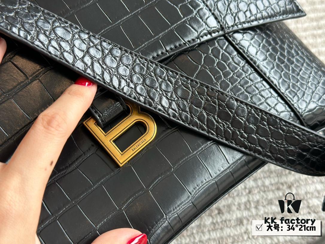 Balenciaga Downtown New Hourglass Shape Bag 160 with Box!!