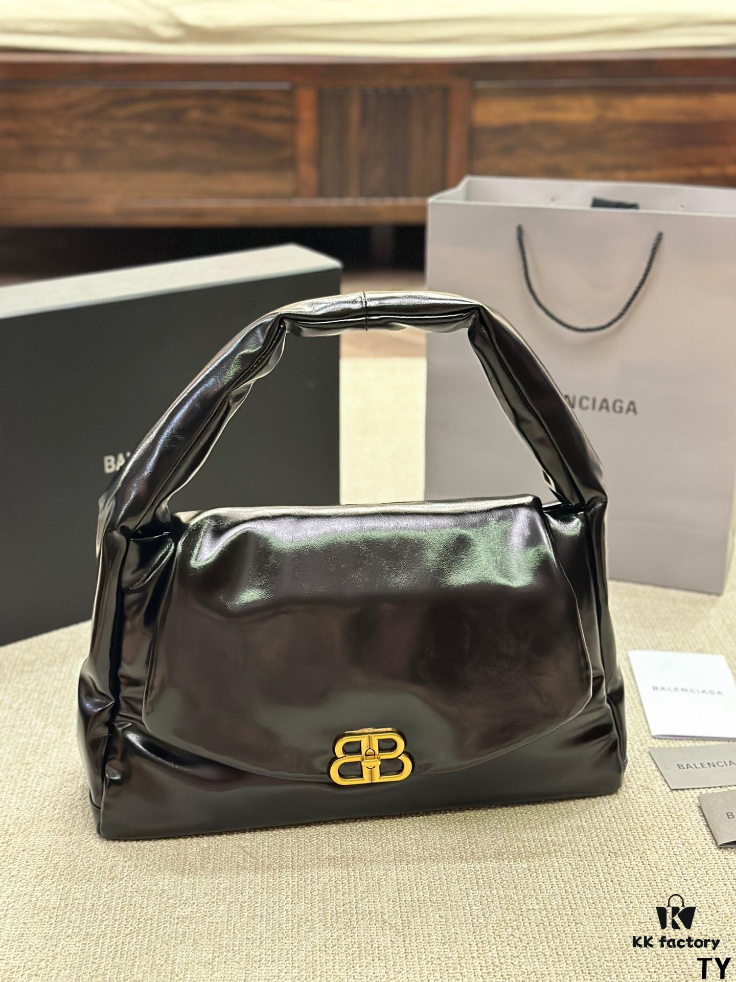 BALENCIAGA BB SOFT Flap Bag – Stunning Look, Unisex Style