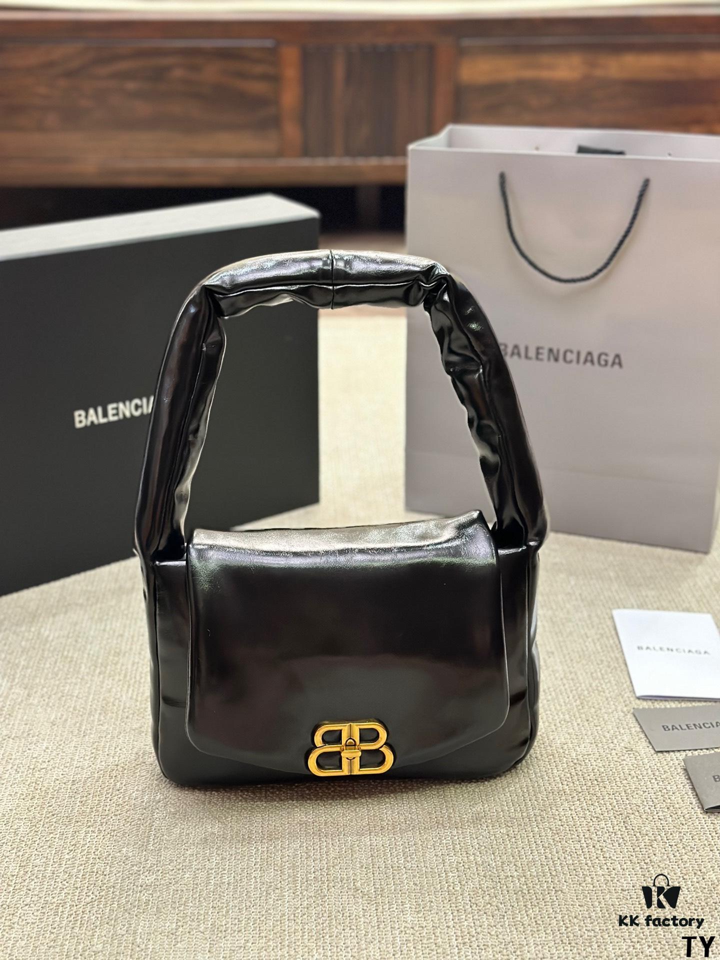 BALENCIAGA BB SOFT Flap Bag – Stunning Look, Unisex Style
