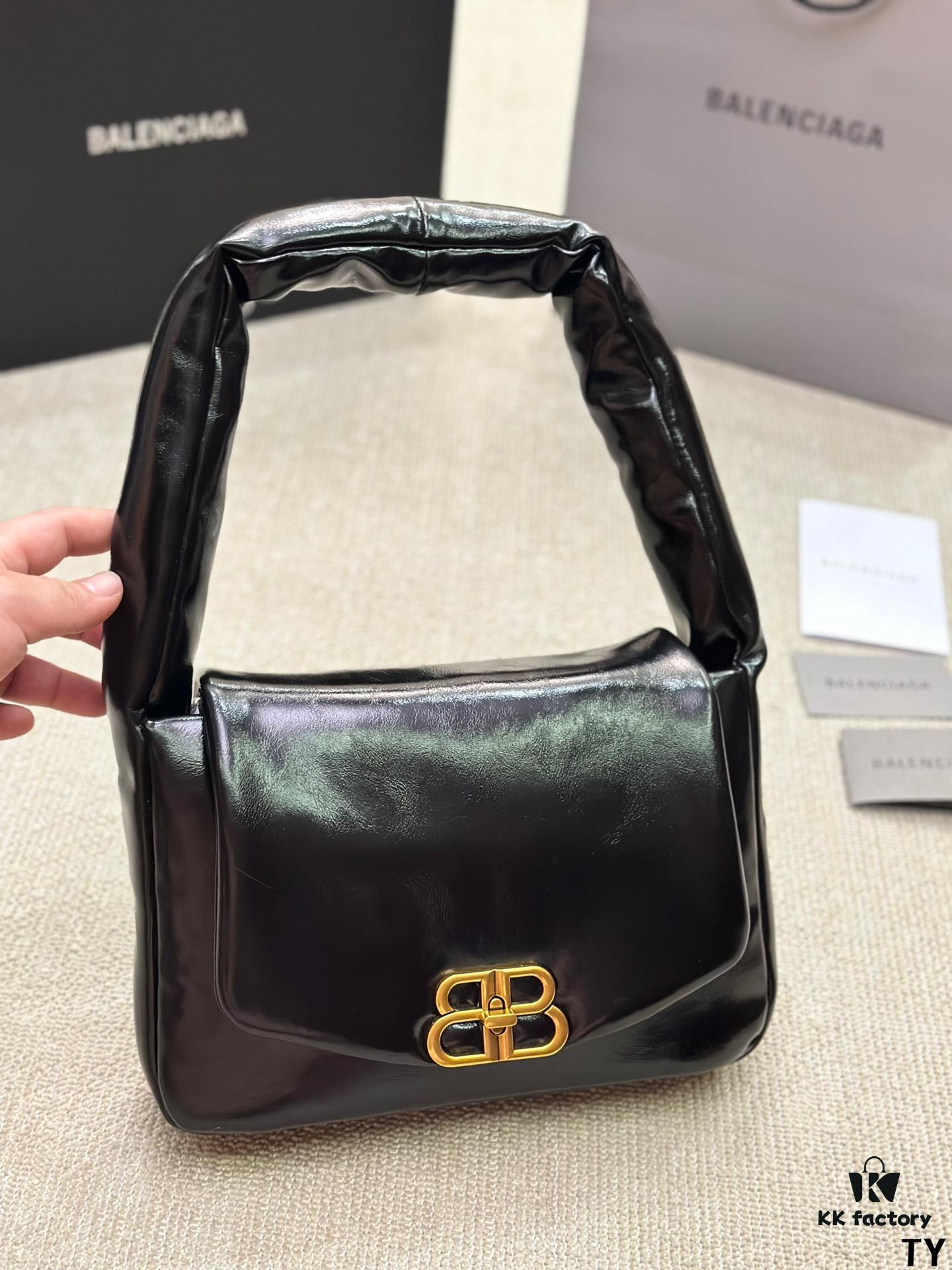 BALENCIAGA BB SOFT Flap Bag – Stunning Look, Unisex Style