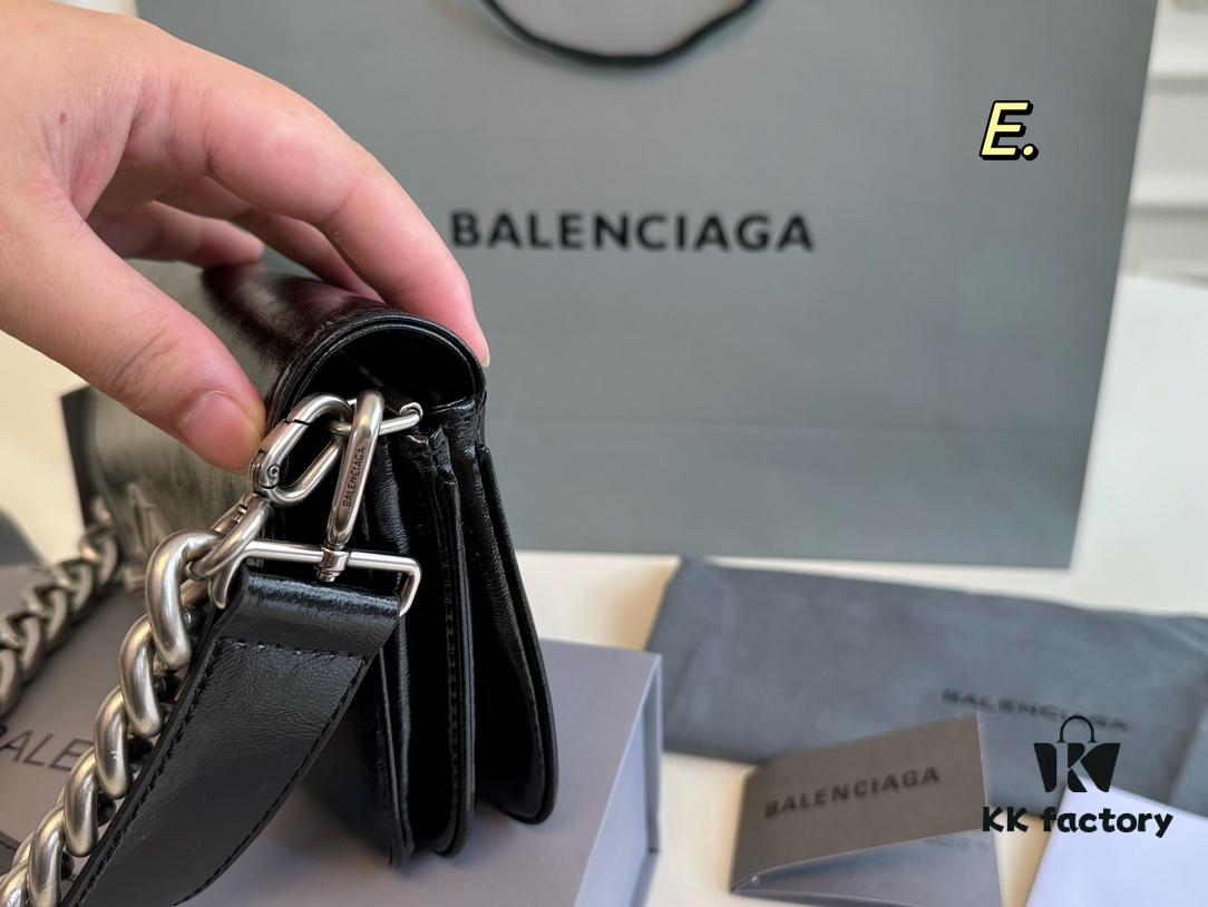 Balenciaga Paris BB Soft Chain Bag Crossbody Bag