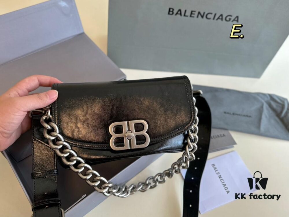 Balenciaga Paris BB Soft Chain Bag Crossbody Bag
